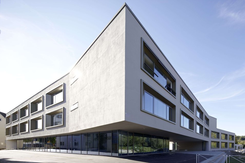 Neubau einer Realschule in Kirchheim, Seitenansicht